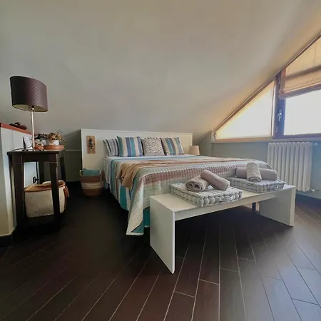 Un Loft A Serapo 公寓 加埃塔